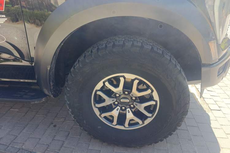 Used Ford F-150 Raptor 2023 3.5T Raptor Right Front Wheel Hub