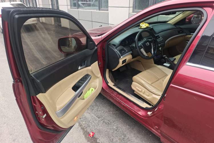 Used Honda Crosstour 2012 2.4L Prestige Edition