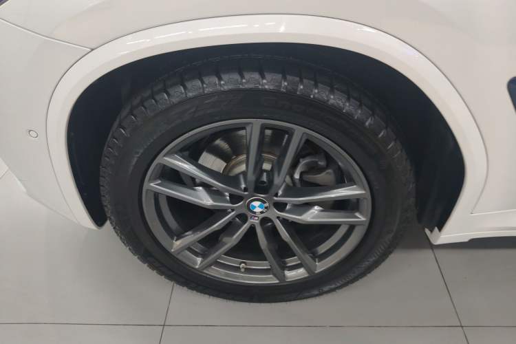 Used BMW X3 2020 xDrive28i M Sport Package Left Front Wheel Hub