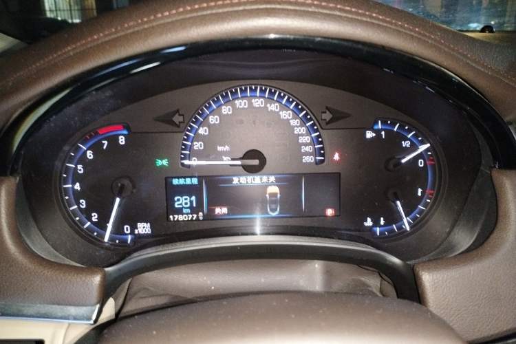 Used Cadillac XTS 2013 28T Luxury Model