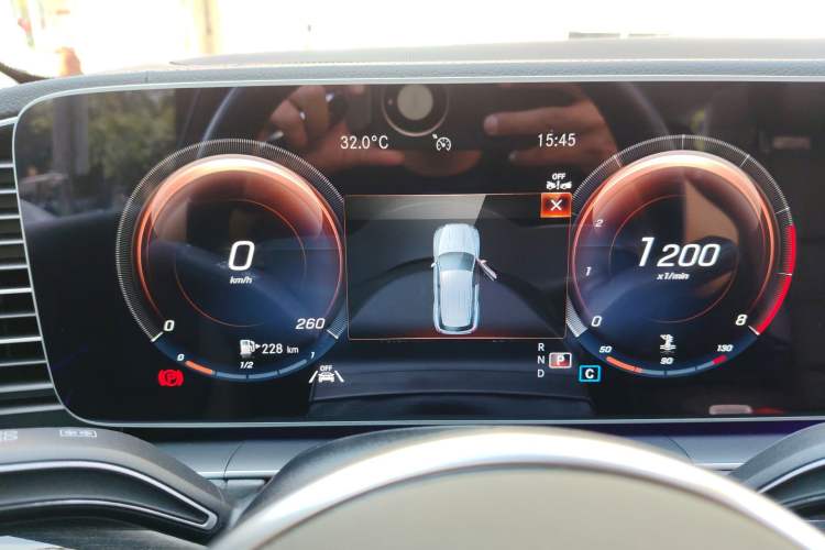 Used Mercedes-Benz GLE 2023 GLE 350 4MATIC Stylish Model Instrument Cluster