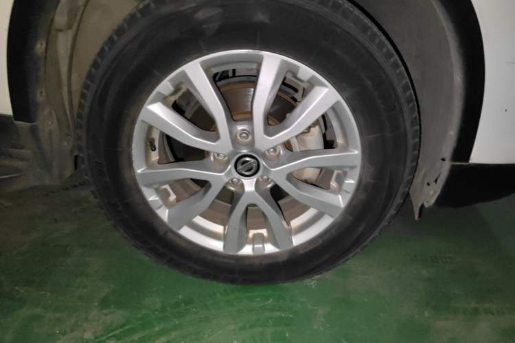 Used Nissan X-Trail 2020 2.0L XL Premium CVT 2WD SmartConnect Luxury Edition Right Front Wheel Hub