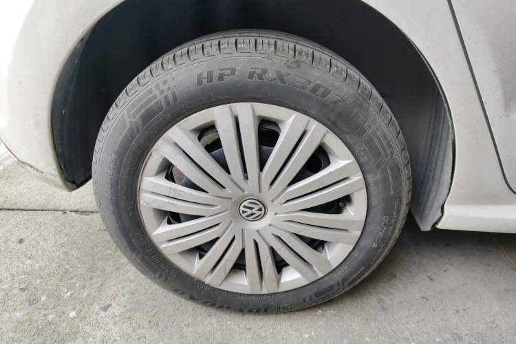 Used Volkswagen Polo 2016 1.6L Automatic Comfort Model
