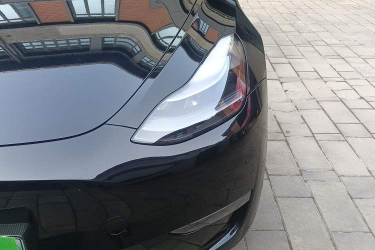 Used Tesla Model Y 2023 Long-Range All-Wheel-Drive Version