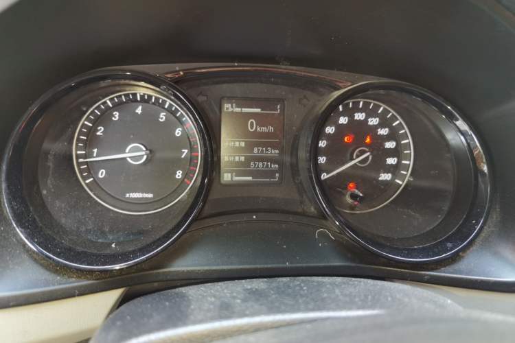 Used Wuling Hongguang PLUS 2019 1.5T Manual Comfort Version 7 Seats
