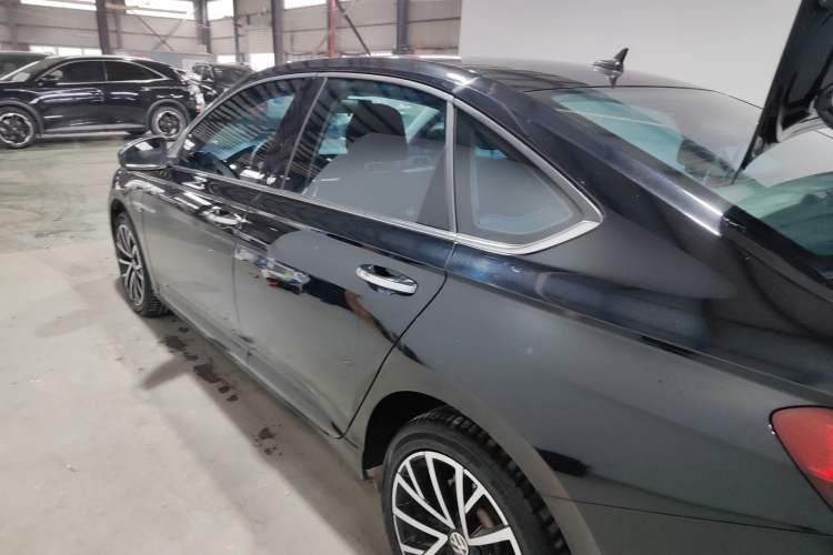 Used Volkswagen Lavida 2022 280TSI DSG Luxury Edition
