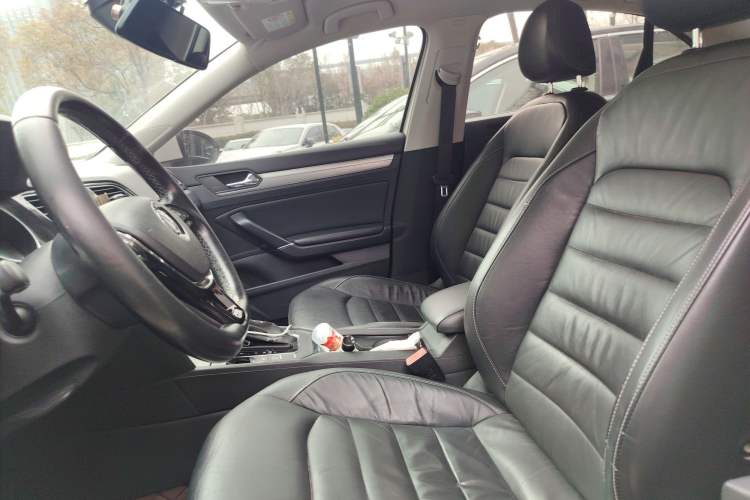 Used Volkswagen Lamando 2015 280TSI DSG Comfort Edition
