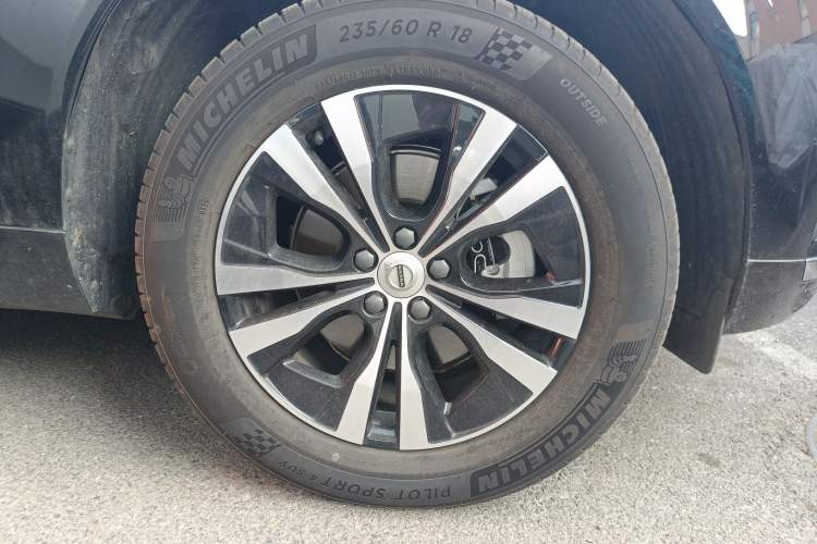 Used Volvo XC60 2025 B5 4x4 Smart Luxury Edition
