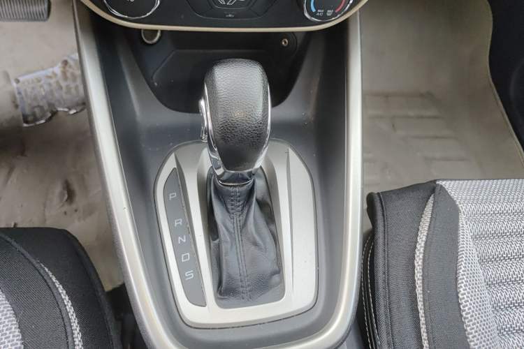 Used Ford Escort 2015 1.5L Automatic Comfort Edition
