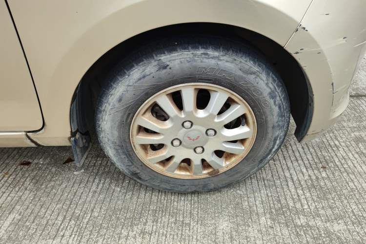 Used Wuling Rongguang V 2018 1.5L Standard Version
