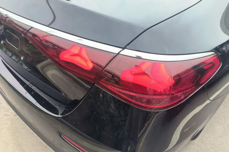 Used Mercedes-Benz E-Class 2025 Facelift E 300 L Fashion Edition
