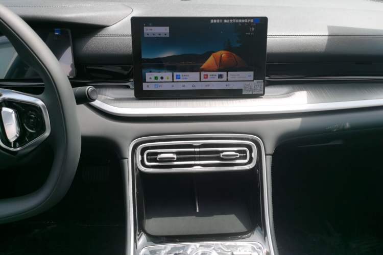 Used Geely Galaxy Stellar 6 2026 Model 125km Free-Style Edition Audio And AC Panel