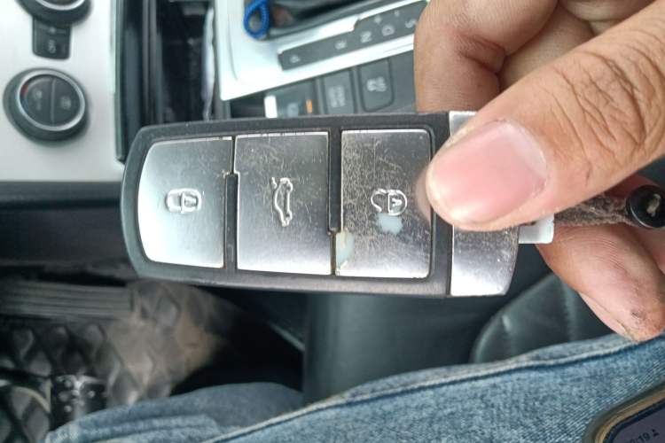 Used Volkswagen Magotan 2015 1.8TSI Advanced Model Vehicle Key