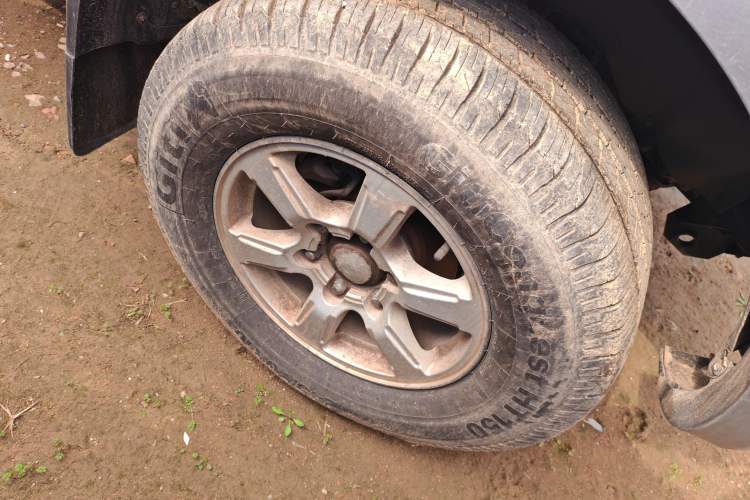 Used Dongfeng Ruichi 2019 2.4L Gasoline China VI Standard Two-Wheel-Drive Standard Cab 2TZD Right Front Wheel Hub