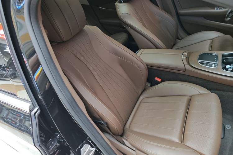 Used Mercedes-Benz E-Class 2022 Updated E 300 L Luxury Edition