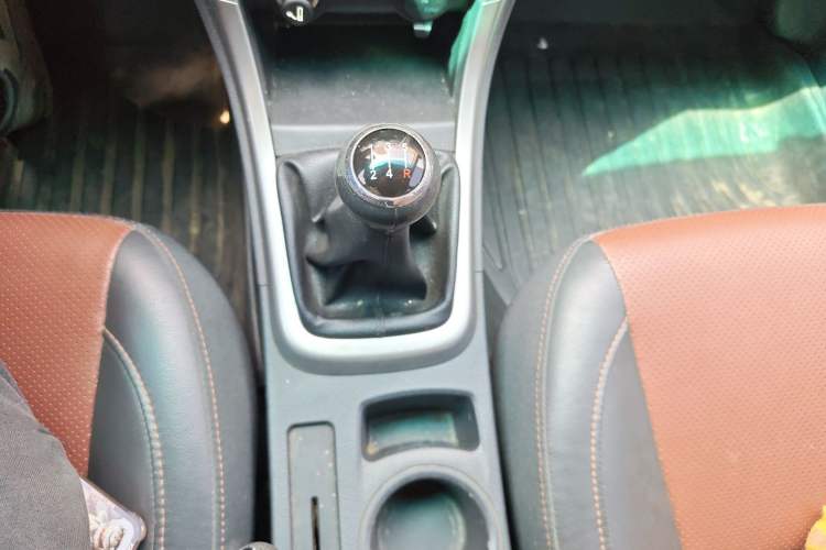 Used BYD F3 2015 Energy-Saving Edition 1.5L Manual Luxury Model
