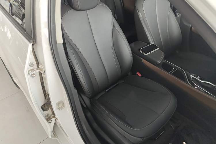 Used Buick Verano 2022 Pro 533T Fun Edition Right Front Seat