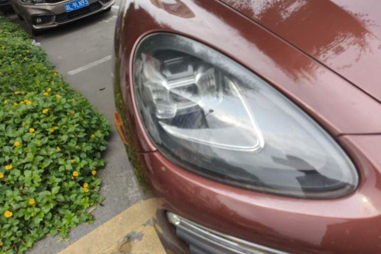 Used Porsche Cayenne 
