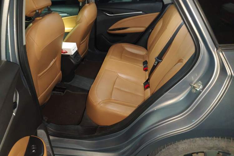 Used Buick Excelle GX 2018 18T Automatic Flagship Model Interior 4