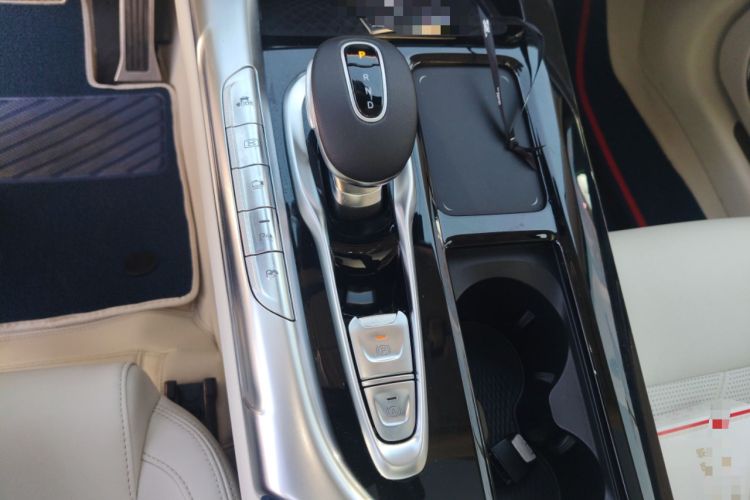 Used VOYAH FREE 2021 Four-Wheel Drive Extended-Range First-Edition Commemorative Model Gear Lever