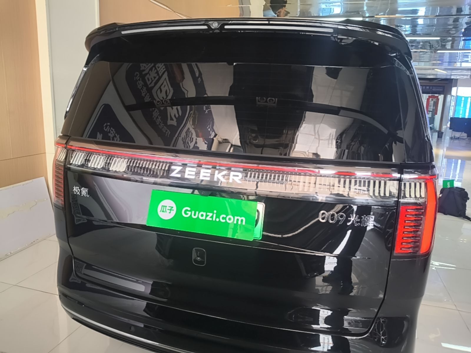 Zeekr 009 2024 GAC Trumpchi — снимка 5