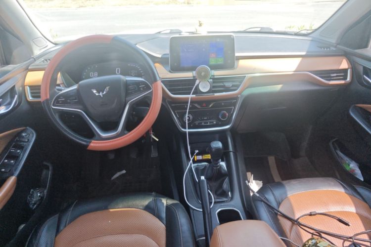 Used Wuling Hongguang S3 2018 1.5L Manual Luxury Model China V Standard
