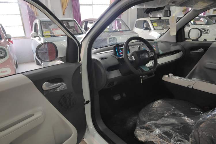 Used CHANGAN NEVO Lumin 2025 205 km Xiangqin Version