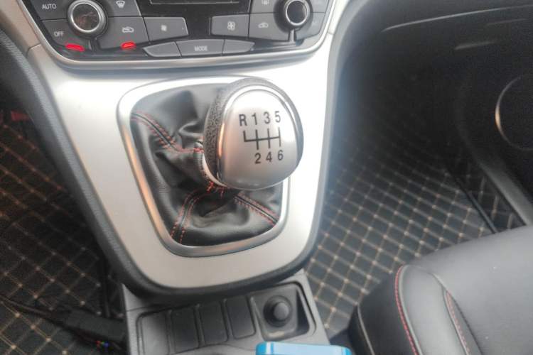 Used Haval M6 2019 1.5T Manual Two-Wheel Drive Elite Version China VI Standard