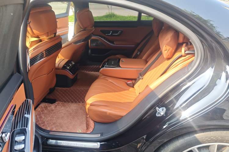 Used Mercedes-Benz S-Class 2022 S 450 L 4MATIC Left Rear Seat