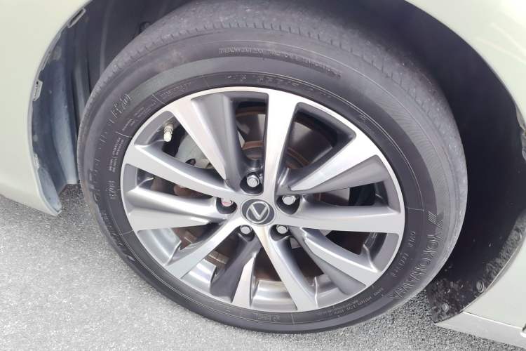 Used Lexus ES 2020 200 Excellence Edition
