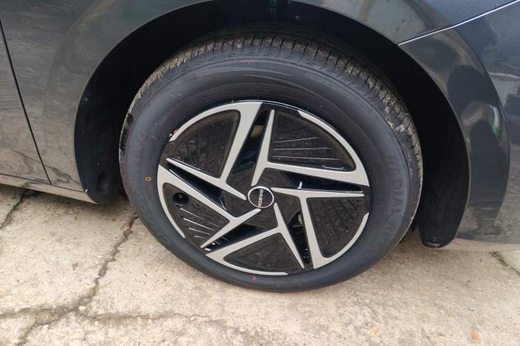 Used Roewe D6 2025 450 km Premium Edition