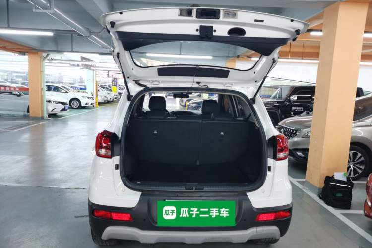 Used Kia KX3 2017 1.6L Automatic Aoya Version
