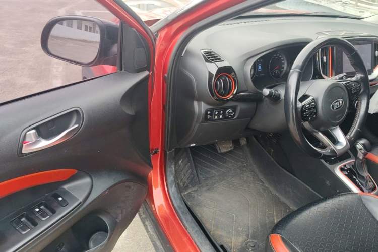 Used Kia kx1 Stonic 2019 1.4L Automatic Fun Edition China V Standard Driver Seat