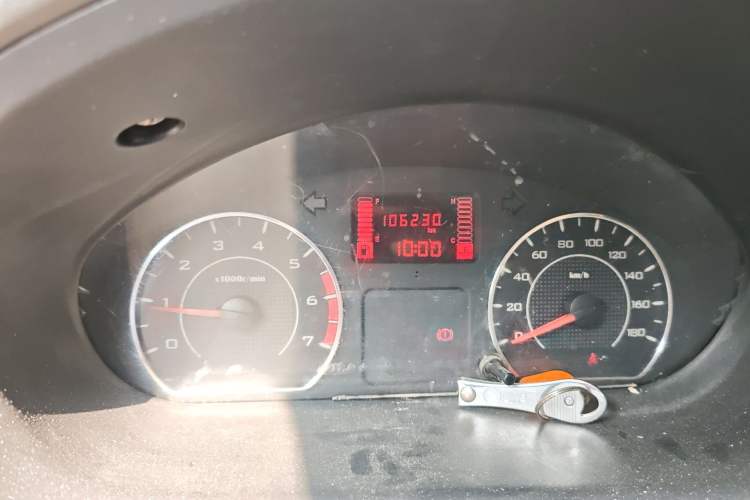 Used Wuling Rongguang V 2015 1.5L Practical Version