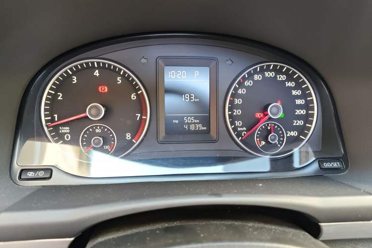 Used Volkswagen Touran 2015 1.4T DSG Comfort Edition 5 Seats