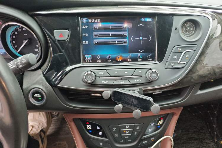 Used Buick Envision 2014 28T Four-Wheel Drive Luxury Model Audio And AC Panel