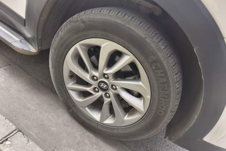 Used Hyundai Tucson 2015 1.6T Dual-Clutch Two-Wheel-Drive Smart Model
