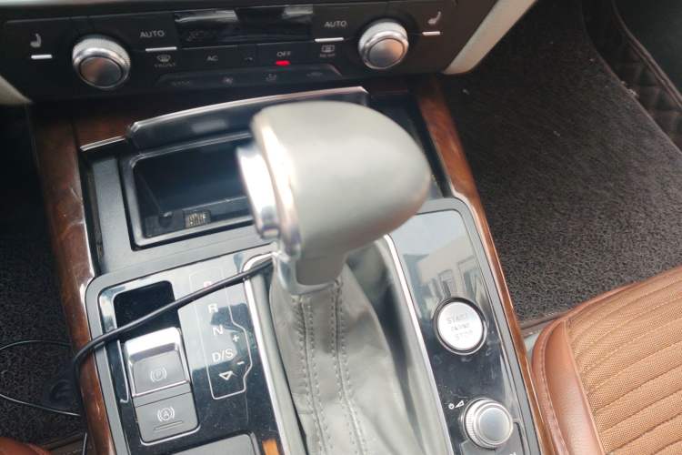 Used Audi A6L 2012 30 FSI Comfort Model