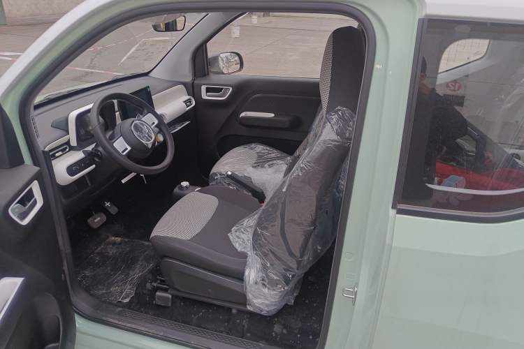 Used Wuling Hongguang MINIEV 2024 3rd Generation 170 km
