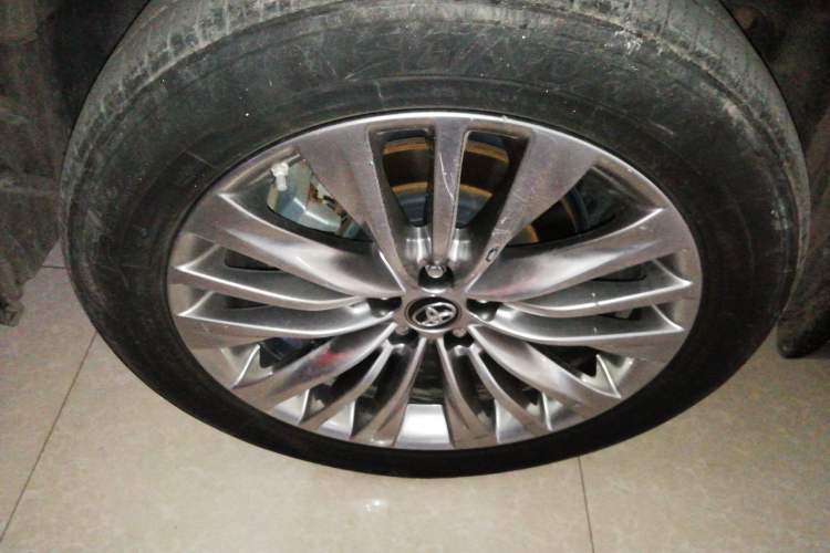 Used Toyota Highlander 2022 Dual-Engine 2.5L Four-Wheel Drive Prestige Version 7 Seats