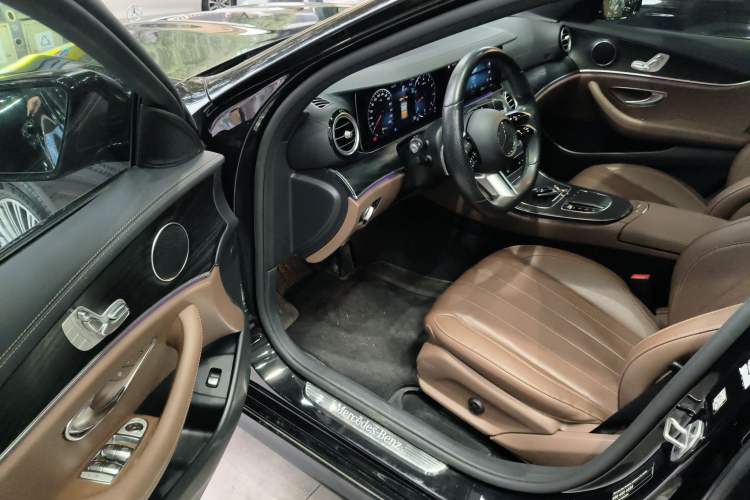 Used Mercedes-Benz E-Class (Import) 2022 E 260 Stylish Sports Edition
