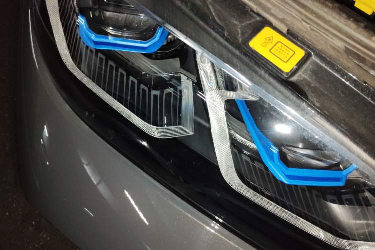 Used BMW 4 Series 2022 Second Facelift 430i Convertible M Sport Night Edition Package Right Front Headlight