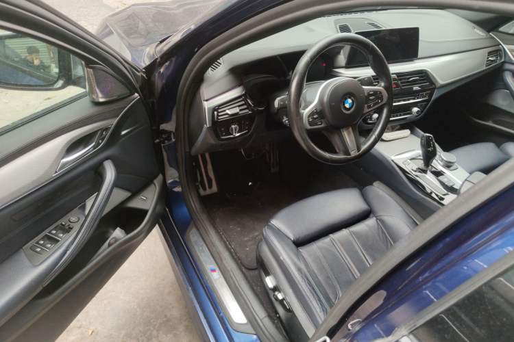 Used BMW 5 Series 2019 525i M Sport Package