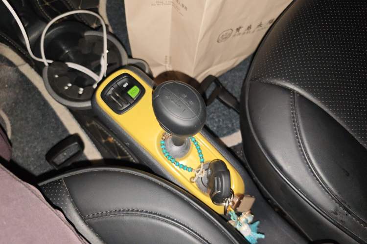 Used smart fortwo 2012 1.0 MHD Hardtop Comfort Edition Gear Lever