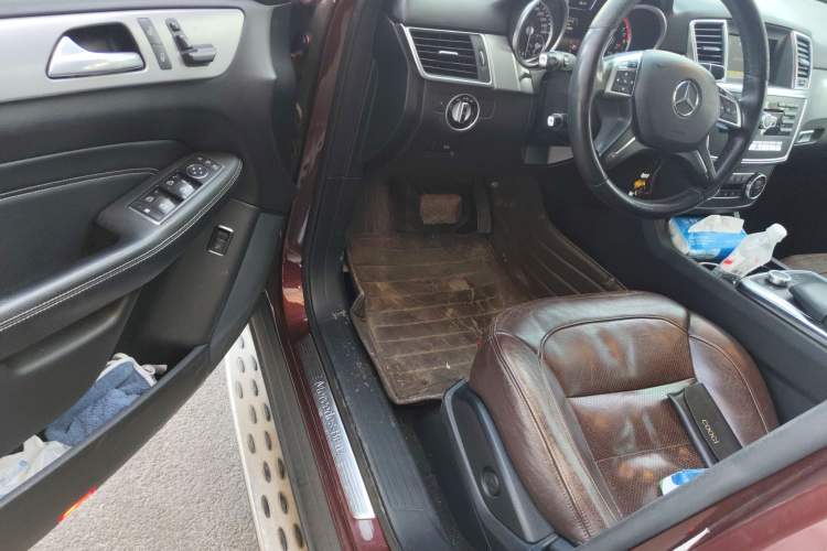 Used Mercedes-Benz M-Class 2014 ML 320 4MATIC Driver Seat