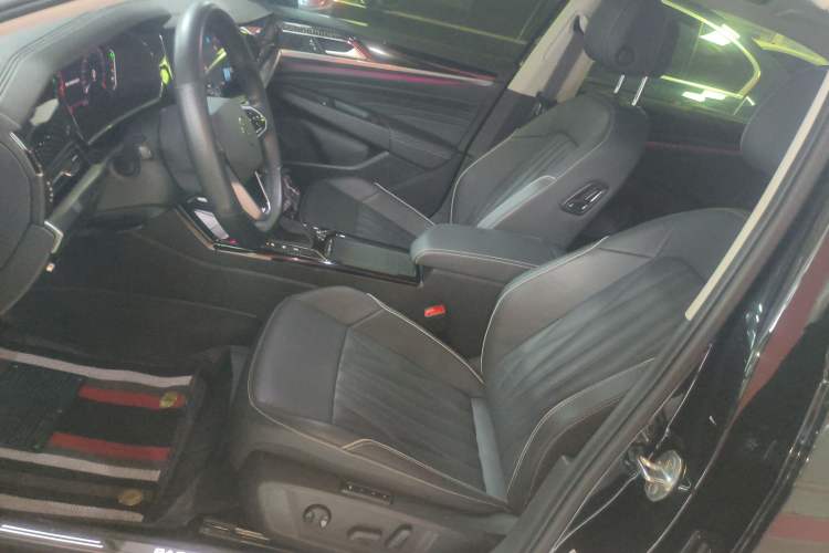 Used Volkswagen Passat 2023 Revised 380TSI Luxury Edition
