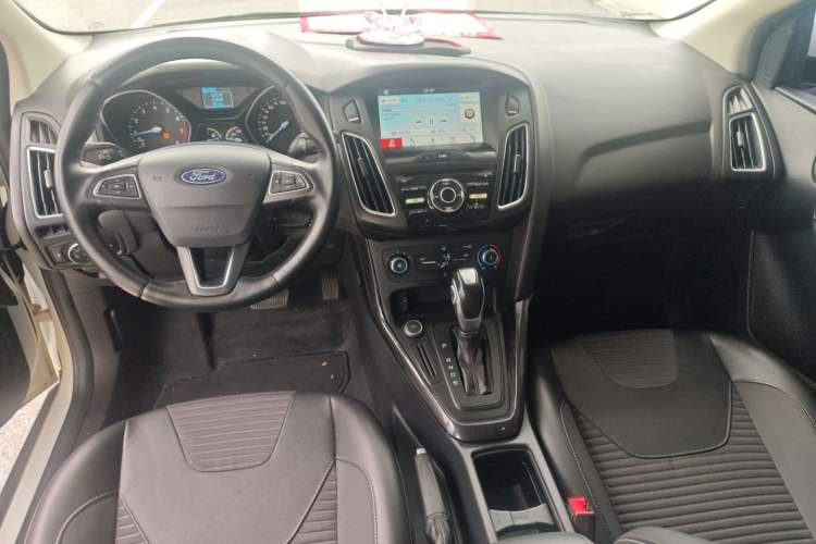 Used Ford Focus 2018 Hatchback Classic 1.6L Automatic Trendy SmartDrive Edition