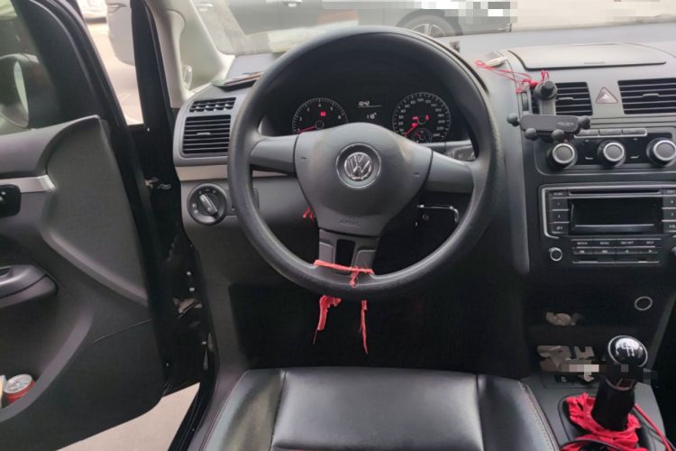 Used Volkswagen Touran 2015 1.4T Manual Fashion Edition 5-Seater