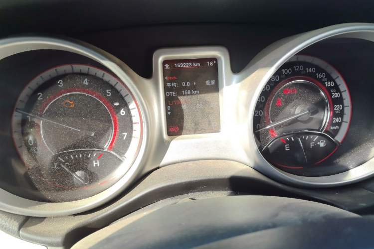 Used Dodge Journey 2013 2.4L Two-Wheel Drive Luxury Version