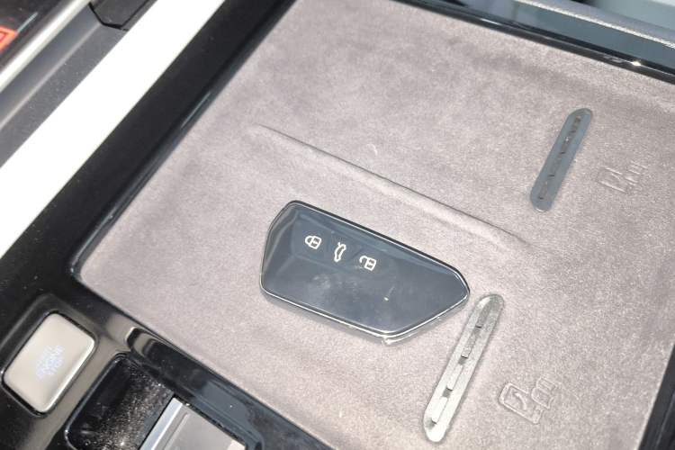 Used Volkswagen Talagon 2026 Model 450TSI Four-Wheel Drive Flagship 6-Seater
